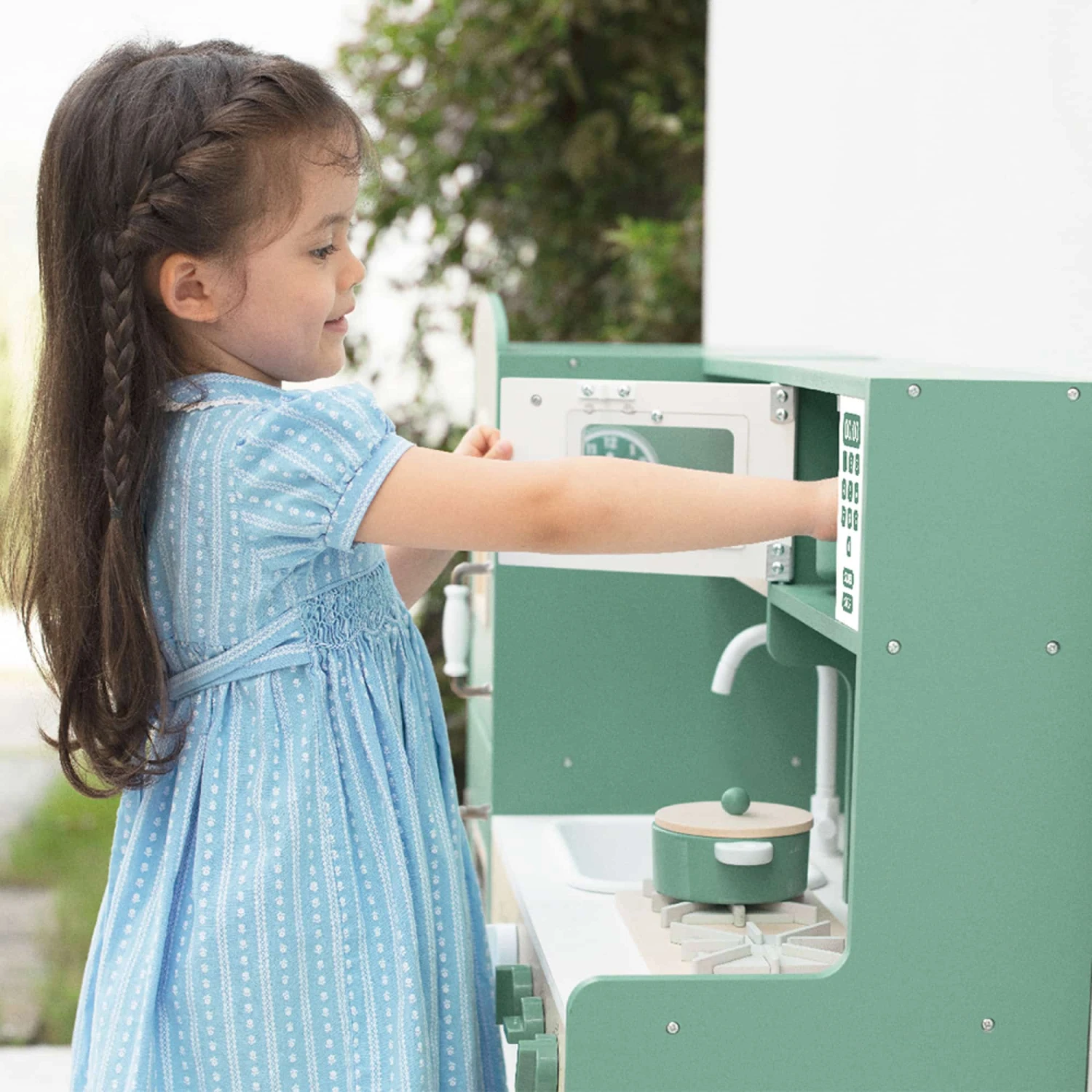 Classic World – Vintage Kitchen - Image 3