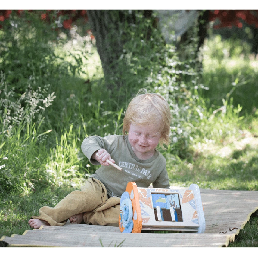 Classic World Jungle Activity Box - Image 3